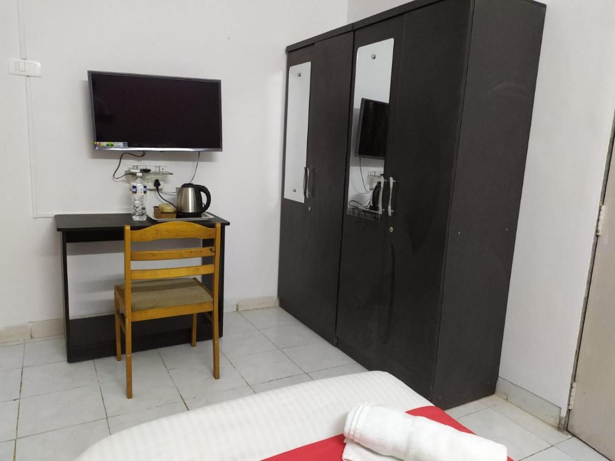 Happy Service Apartment